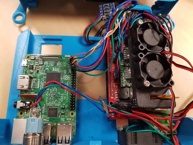 Niryo One inside – old hardware architecture Niryo One inside - old hardware architecture